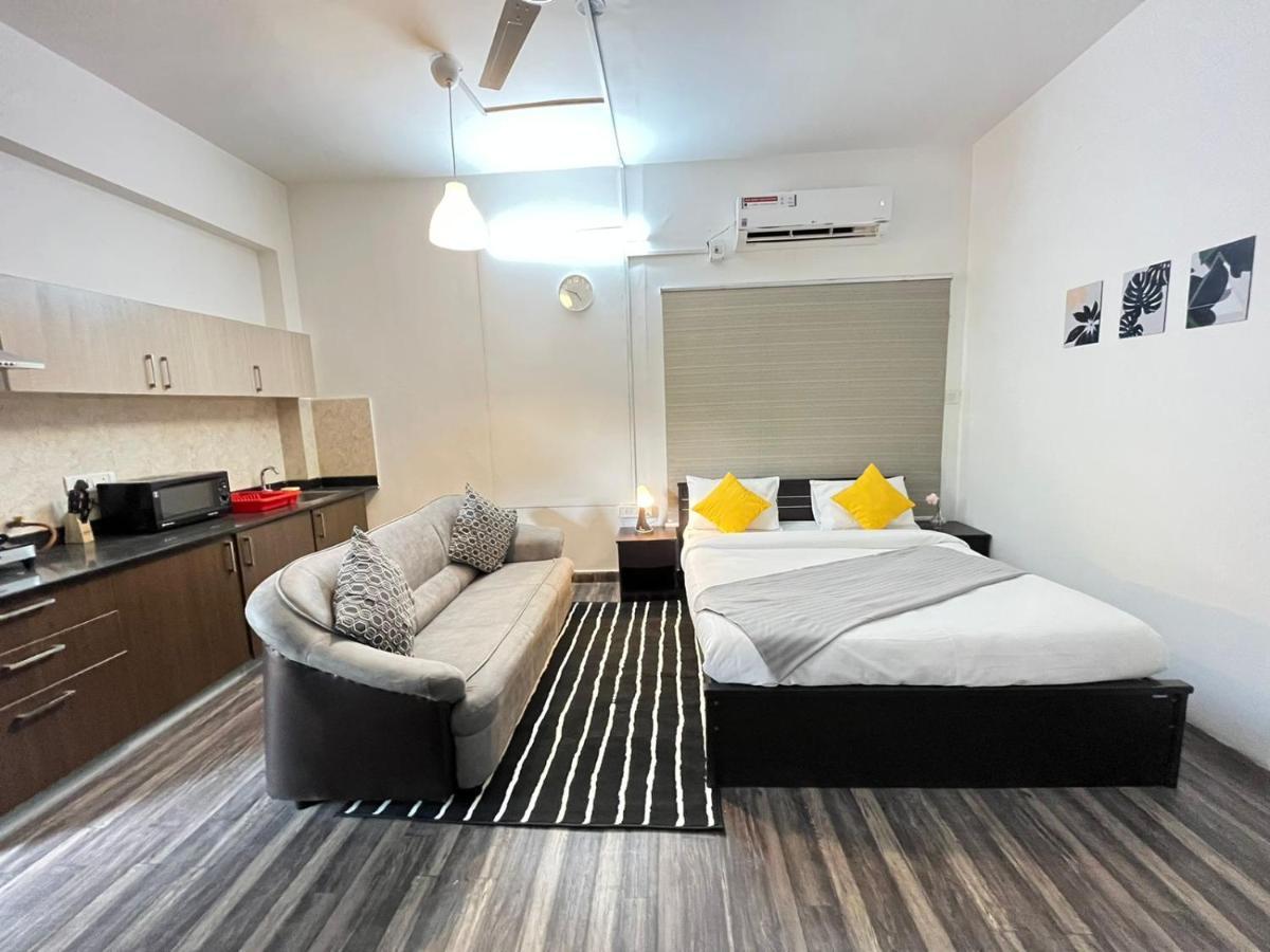 Bedchambers Serviced Apartments, Hyderabad Eksteriør billede