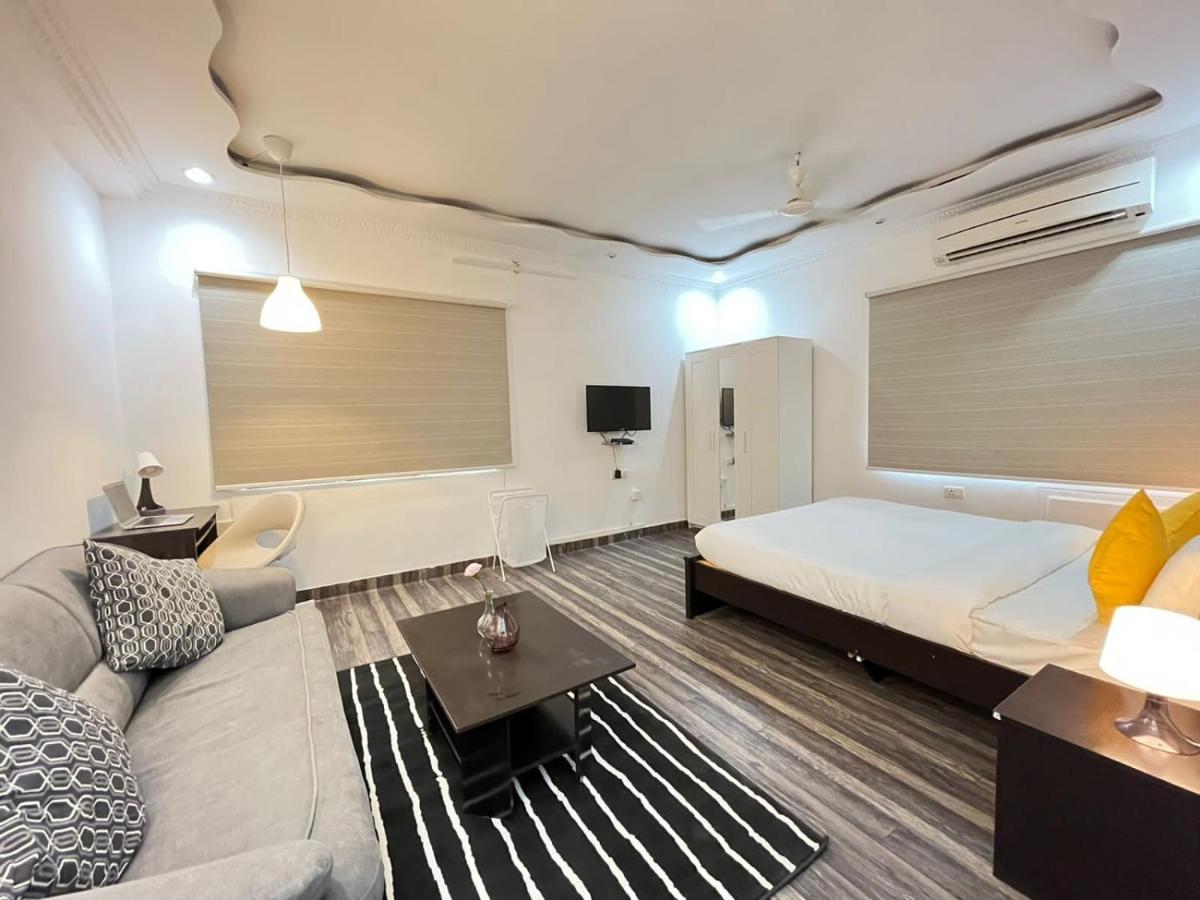 Bedchambers Serviced Apartments, Hyderabad Eksteriør billede